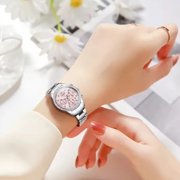 Women Luxury Date Quartz Full Diamond Watch Women Gold Stainless Steel Watch - Image 4